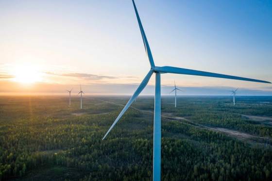 Kostengünstig und sauber: 56 Prozent des finnischen Stroms stammten 2024 aus erneuerbaren Quellen, 95 Prozent waren CO2-neutral. (Fotos: Fingrid Oyj)