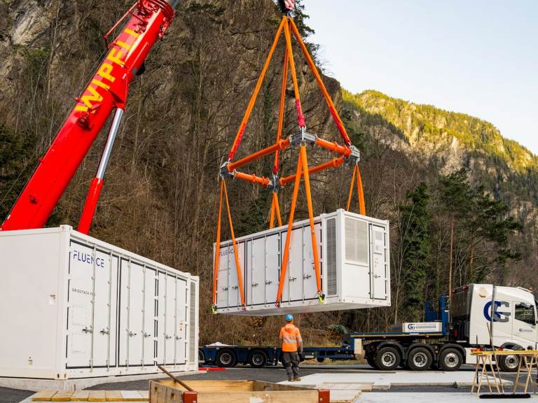 Uri baut grössten Batteriespeicher der Schweiz