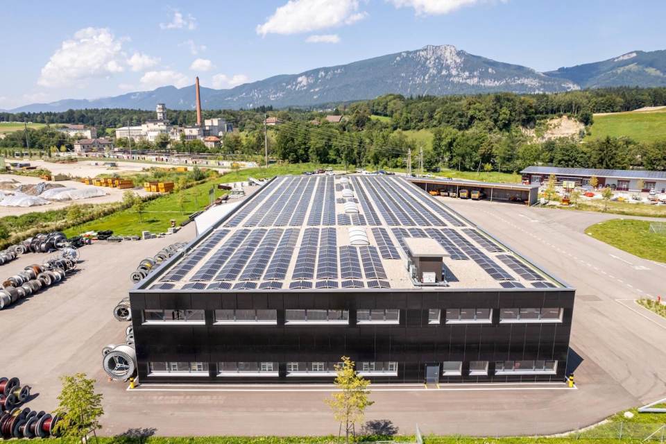 BKW bündelt Energielösungen für Unternehmen