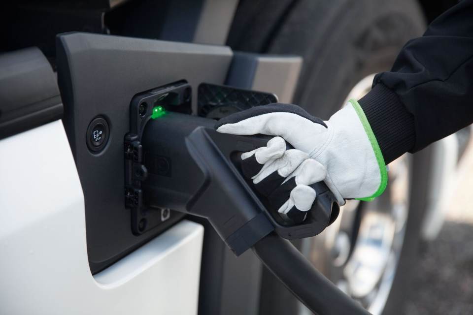 E.ON baut Megawatt-Ladenetz für E-Lkw