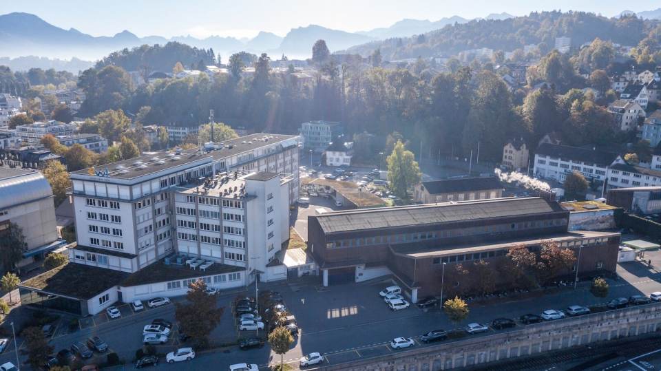 ewl senkt Strompreise und bündelt Naturstrom-Angebot