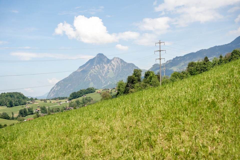 EWO senkt Strompreise 2027 in Obwalden um 2.1 Prozent