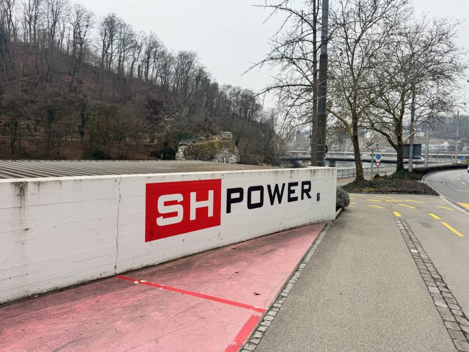 SH POWER führt 2027 im Sommerhalbjahr zwischen 12:30 und 17:00 Uhr ein zusätzliches Niedertariffenster ein.