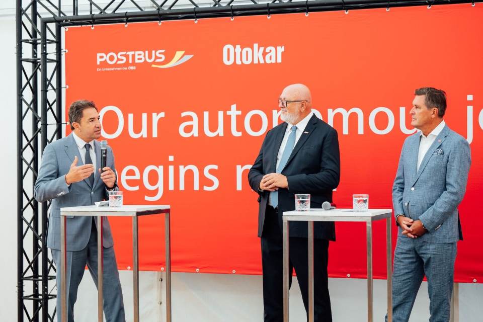 Vollautomatisierter Elektrobus von ÖBB Postbus und Otokar für den öffentlichen Linienverkehr