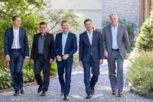 Repower hat an der 122. ordentlichen Generalversammlung in Pontresina die Ausschüttung einer Dividende von 5.00 CHF plus 0.50 CHF Sonderdividende je Namenaktie genehmigt. 2025 erzielte Repower 133 Mio. CHF Betriebsergebnis und 101 Mio. CHF Gruppengewinn. Bild: Geschäftsleitung Repower