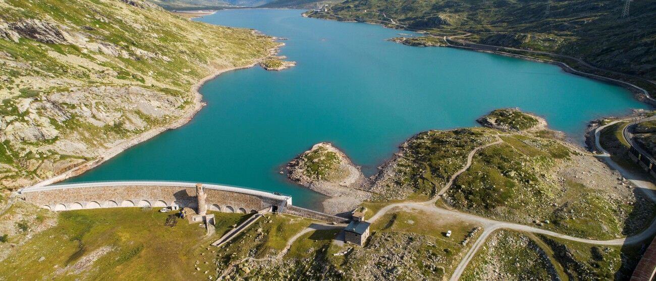 Repower bindet laut neuer Studie deutlich mehr Wertschöpfung in Graubünden: rund CHF 144 Mio. zusätzlicher Mehrwert im Jahr 2024 und 2.5-fache Wertschöpfung pro kWh aus Wasserkraft gegenüber ausserkantonalen Modellen.