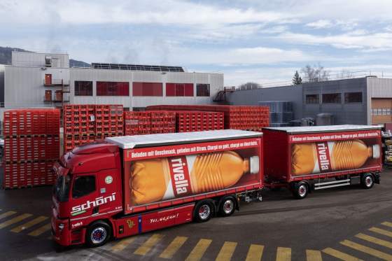 Rivella: Vier neue Elektro-LKWs im nationalen Einsatz