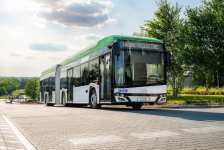 Solaris liefert 101 Elektrobusse an VR Sverige. Die Fahrzeuge mit 9, 12, 15 und 18 Metern Länge werden im öffentlichen Verkehr in Stockholm eingesetzt. Bereits 2025 bestellte VR Sverige 81 weitere Urbino 15 LE electric.