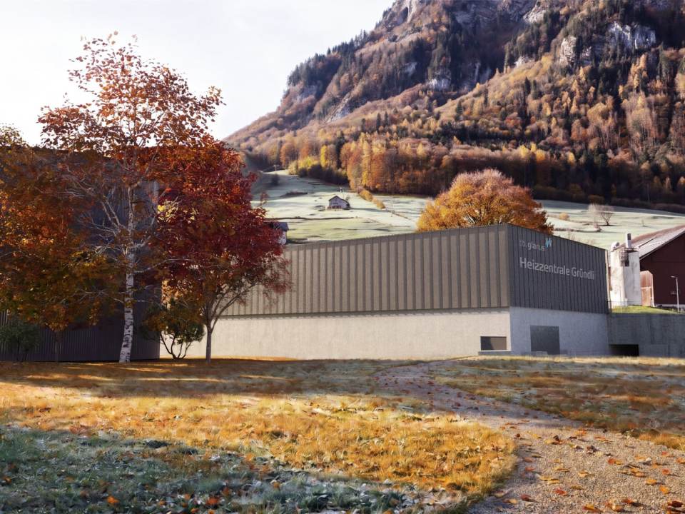 Luftaufnahme des Gründli-Areals in Glarus, auf dem die geplante Energiezentrale für die erneuerbare Wärmeversorgung entstehen soll.